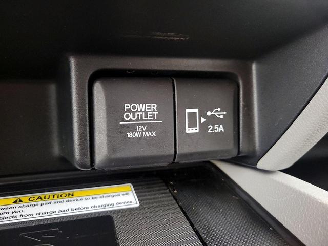 Photo of 2021 Silver Honda Pilot