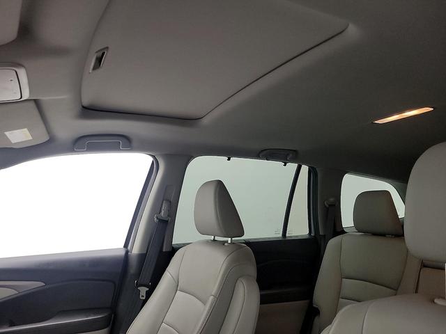 Photo of 2021 Silver Honda Pilot