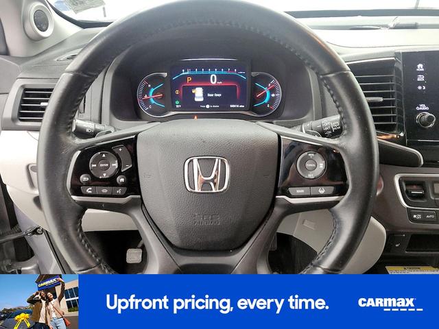 Photo of 2021 Silver Honda Pilot