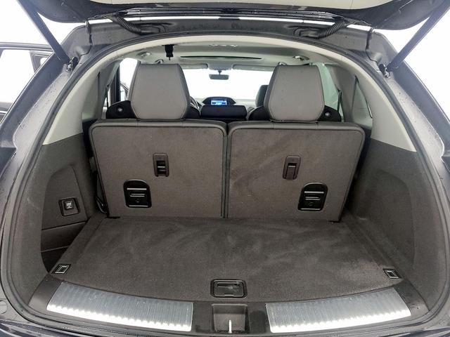 Photo of 2016 Black Acura MDX