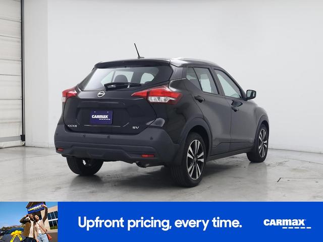 Photo of 2020 Black Nissan Kicks