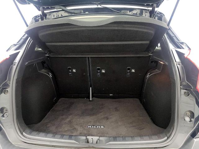 Photo of 2020 Black Nissan Kicks