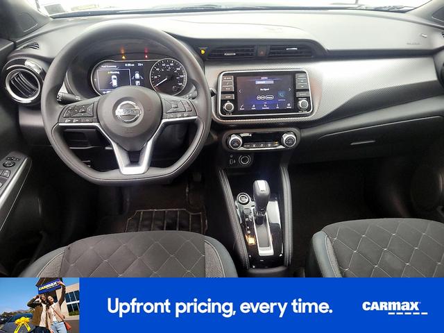 Photo of 2020 Black Nissan Kicks