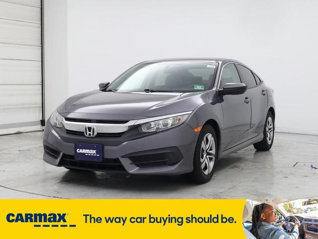Photo of 2018 Gray Honda Civic