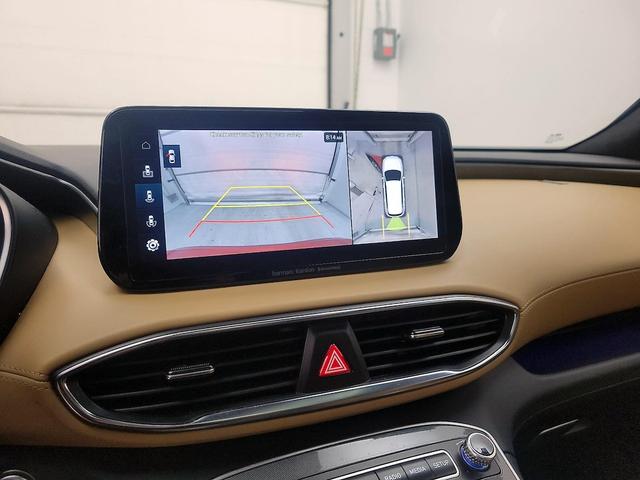 Photo of 2023 Red Hyundai SANTA FE