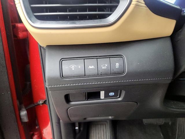 Photo of 2023 Red Hyundai SANTA FE