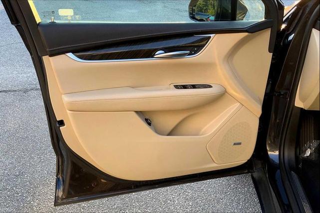 Photo of 2018 Dark Granite Metallic Cadillac XT5