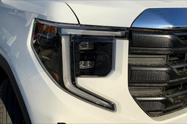 Photo of 2025 Summit White GMC Sierra 1500