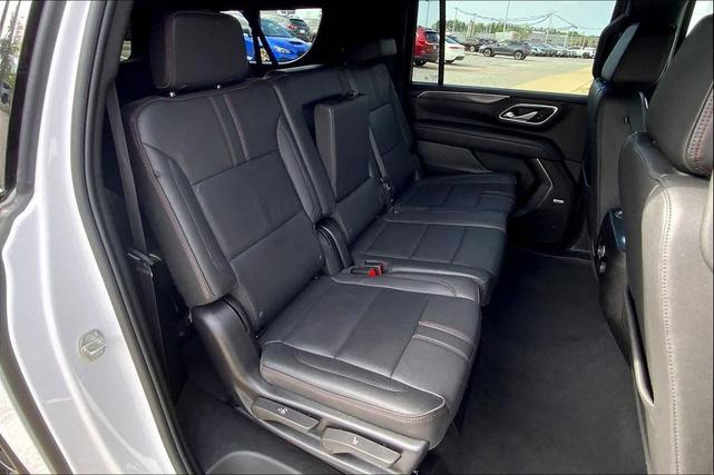 Photo of 2024 Summit White Chevrolet Suburban