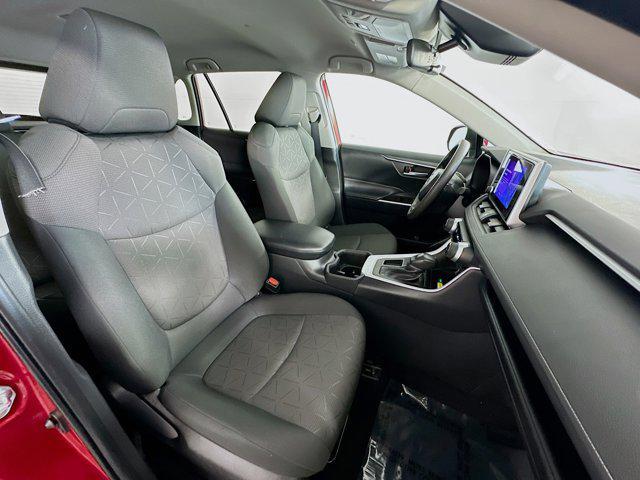 Photo of 2024 Pearl Toyota RAV4