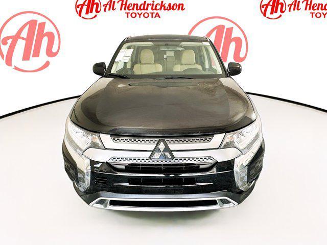 Photo of 2019 Black Mitsubishi Outlander