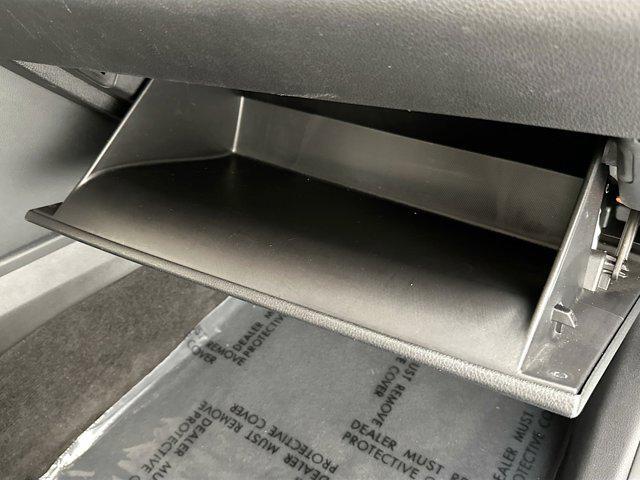 Photo of 2023 Everlasting Silver Kia K5