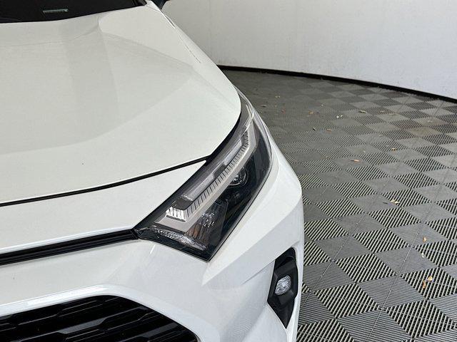 Photo of 2023 White Toyota RAV4