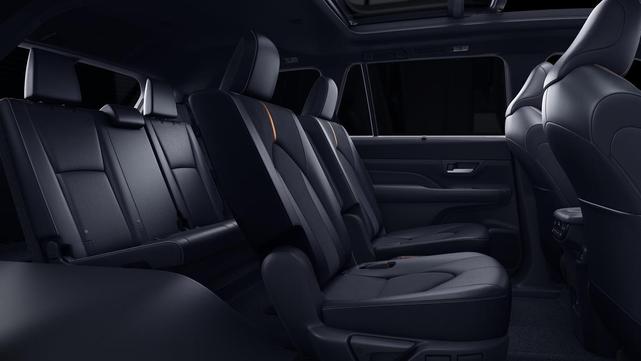 Photo of 2025 Gray Toyota Grand Highlander Hybrid
