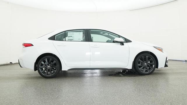 Photo of 2025 White Toyota Corolla