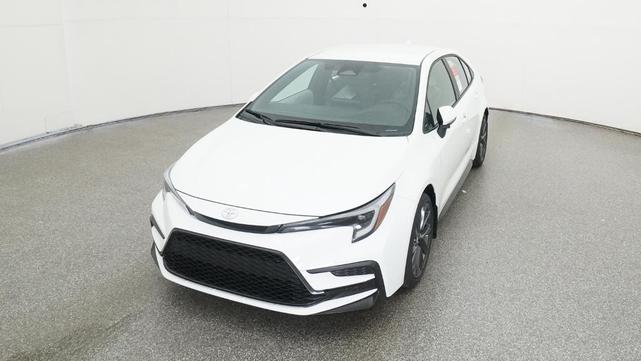 Photo of 2025 White Toyota Corolla