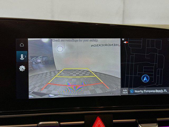 Photo of 2024 Abyss Black Hyundai ELANTRA