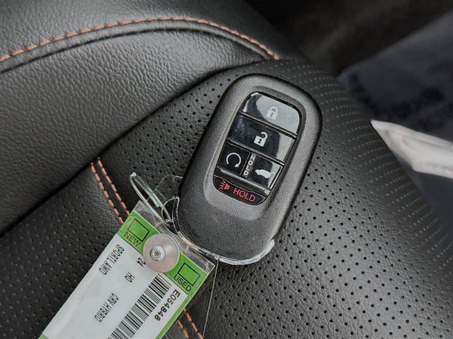 Photo of 2024 Urban Gray Pearl Honda CR-V Hybrid