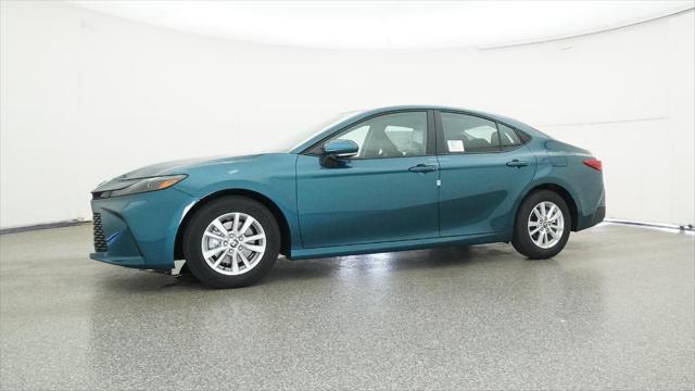 Photo of 2025 Teal Toyota Camry