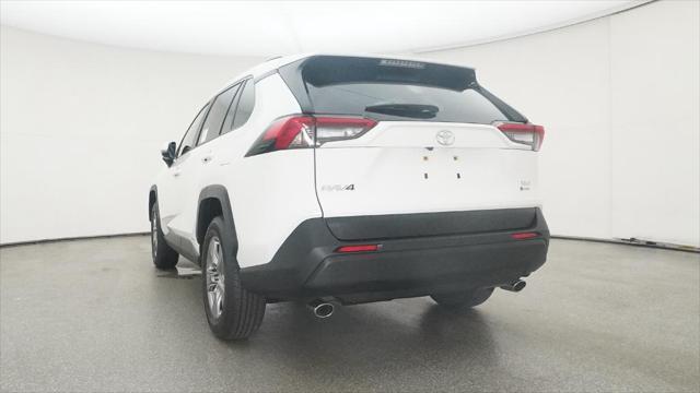 Photo of 2025 Ice Cap Toyota RAV4 Hybrid