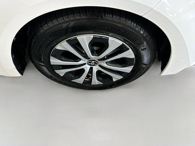 Photo of 2020 Super White Toyota Corolla Hybrid