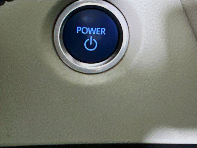 Photo of 2020 Super White Toyota Corolla Hybrid