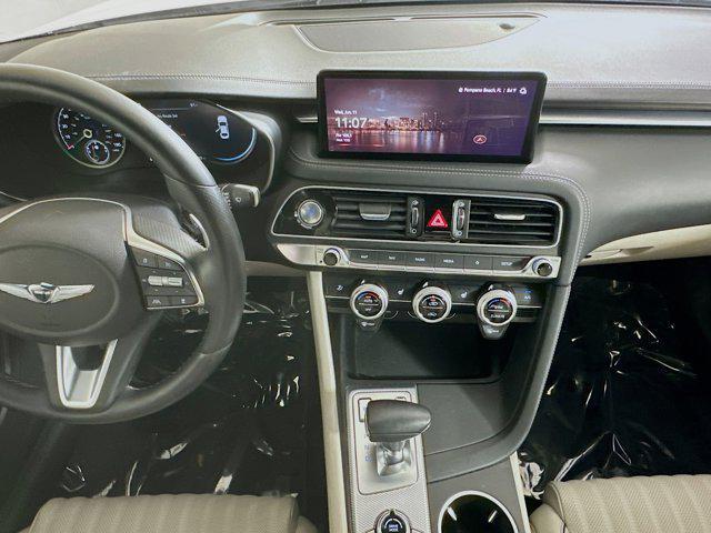 Photo of 2023 Uyuni White Genesis G70