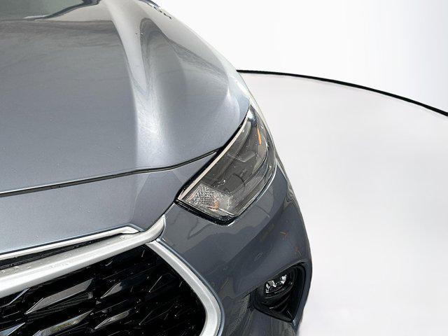 Photo of 2022 Moon Dust Toyota Highlander