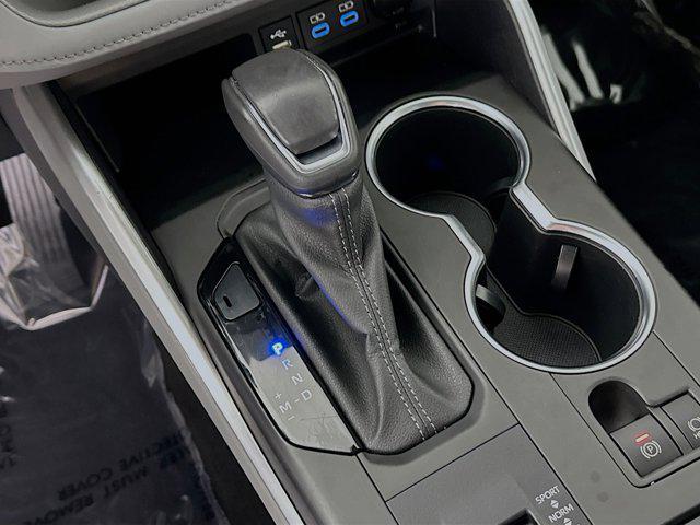 Photo of 2022 Moon Dust Toyota Highlander