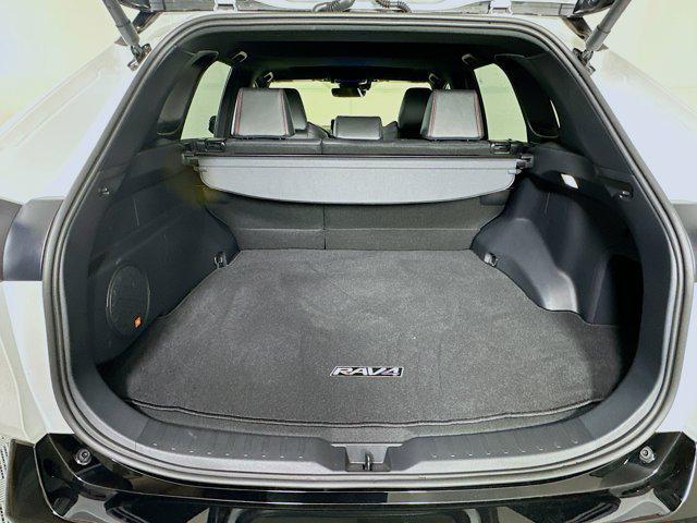 Photo of 2025 Pearl Toyota RAV4 Hybrid