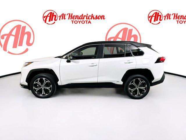 Photo of 2025 Pearl Toyota RAV4 Hybrid