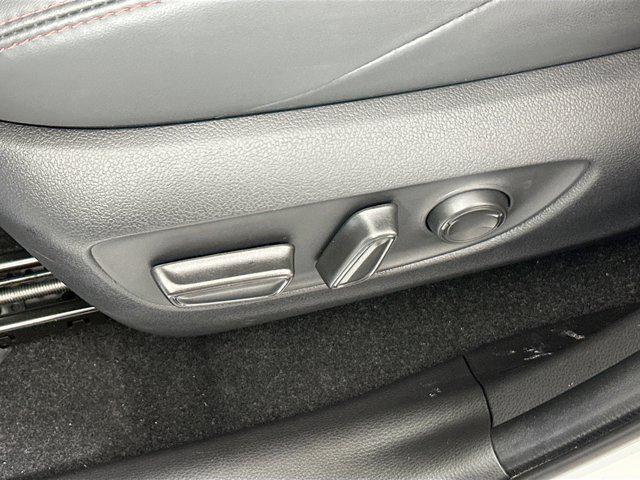 Photo of 2025 Pearl Toyota RAV4 Hybrid