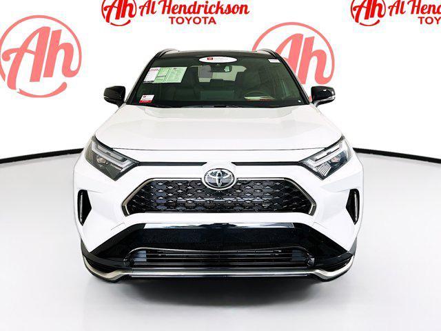 Photo of 2025 Pearl Toyota RAV4 Hybrid