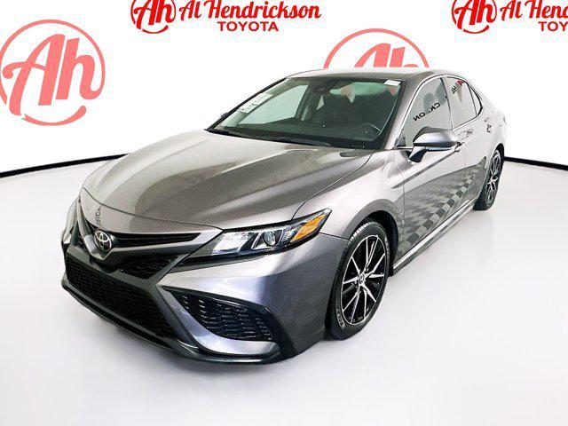 Photo of 2022 Predawn Gray Mica Toyota Camry