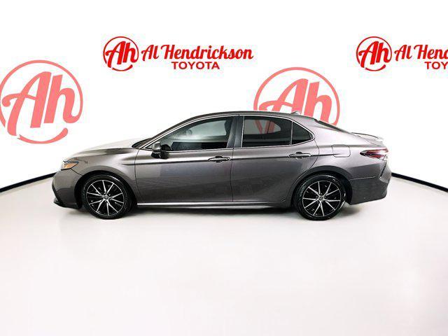 Photo of 2022 Predawn Gray Mica Toyota Camry
