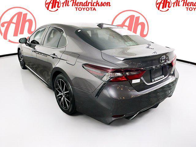 Photo of 2022 Predawn Gray Mica Toyota Camry