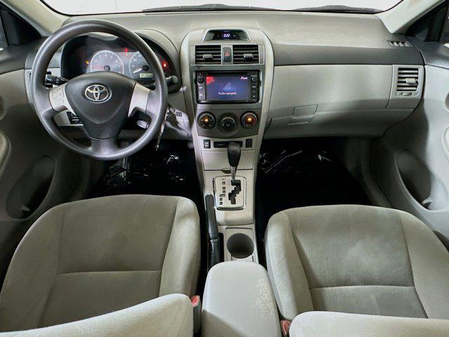 Photo of 2013 Gray Toyota Corolla