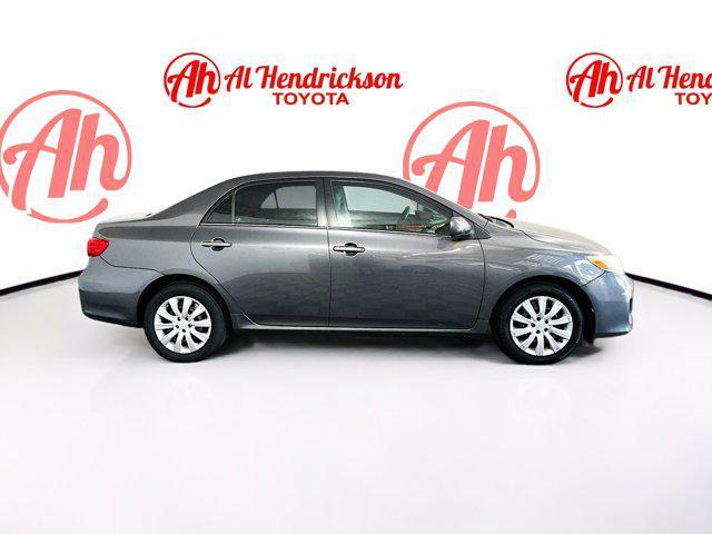 Photo of 2013 Gray Toyota Corolla