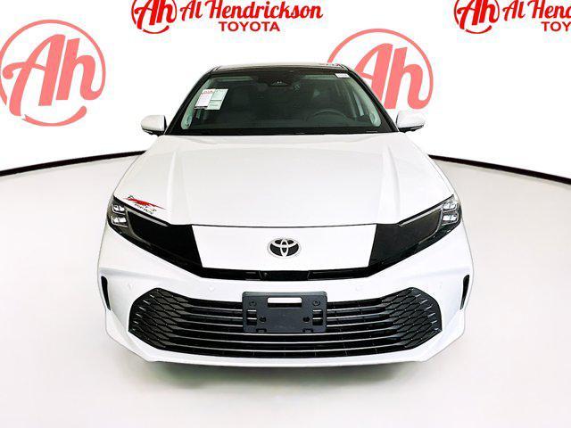 Photo of 2025 Pearl Toyota Camry