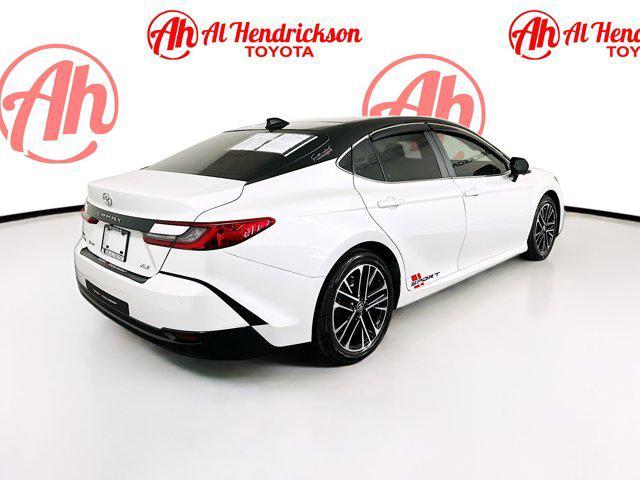 Photo of 2025 Pearl Toyota Camry