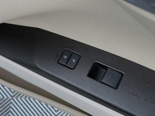 Photo of 2022 Celestial Silver Toyota Camry