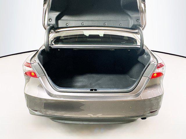 Photo of 2022 Predawn Gray Mica Toyota Camry