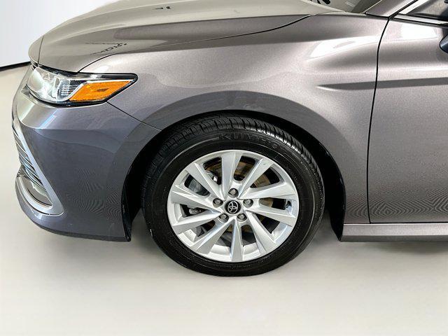 Photo of 2022 Predawn Gray Mica Toyota Camry