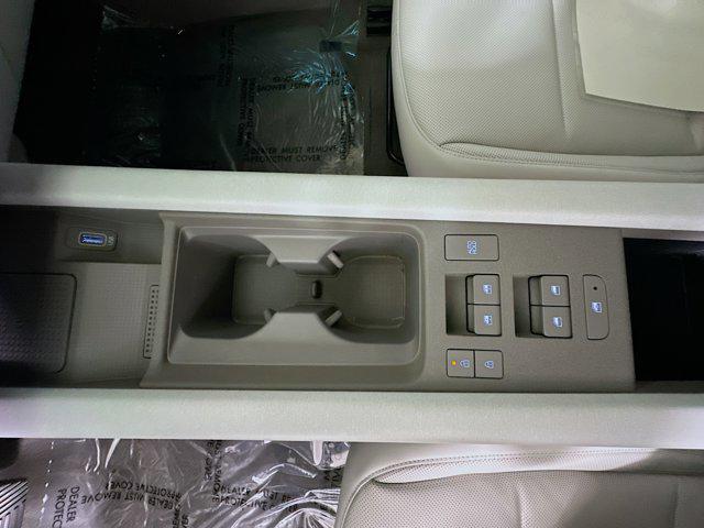 Photo of 2023 Onyx Black Hyundai IONIQ 6