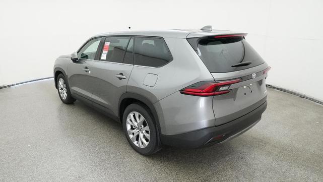 Photo of 2025 Gray Toyota Grand Highlander