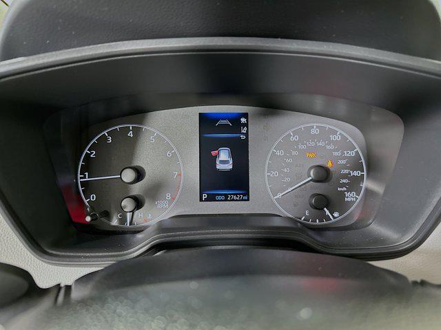 Photo of 2023 Silver Toyota Corolla Cross
