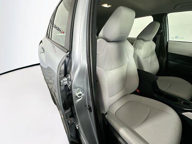Photo of 2023 Silver Toyota Corolla Cross
