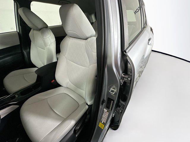 Photo of 2023 Silver Toyota Corolla Cross