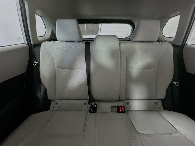 Photo of 2023 Silver Toyota Corolla Cross