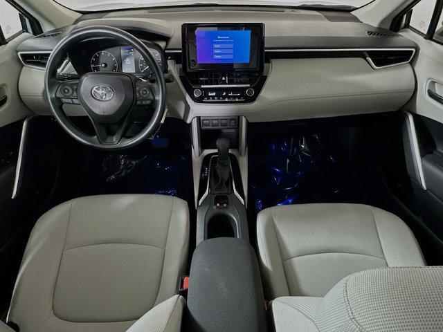 Photo of 2024 Silver Toyota Corolla Cross